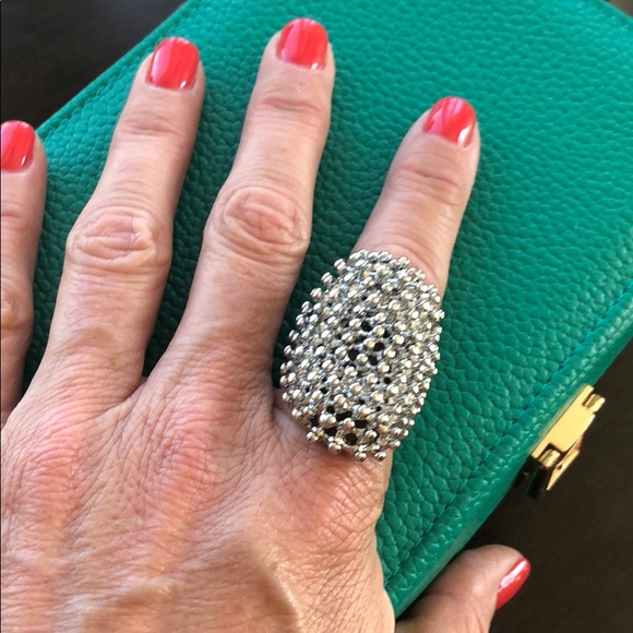 Ring - Picture 1 of 3